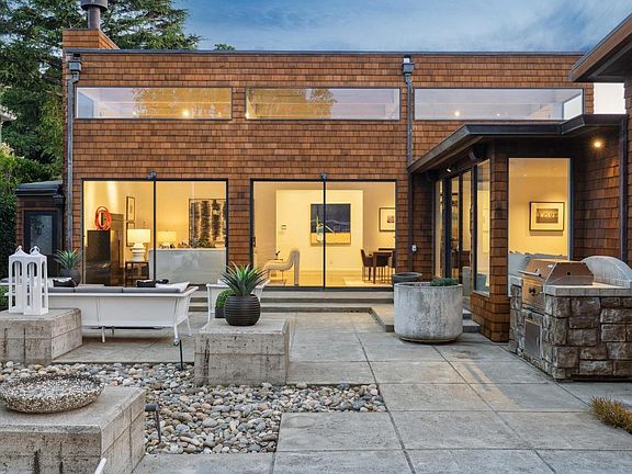 2nd image of 202 San Rafael Avenue