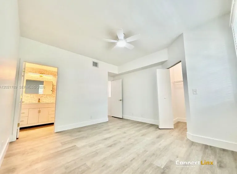 1498 Barcelona Way — Photo 4