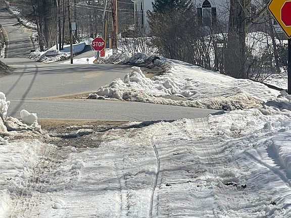 5th image of 68-74 Branch Londonderry Turnpike