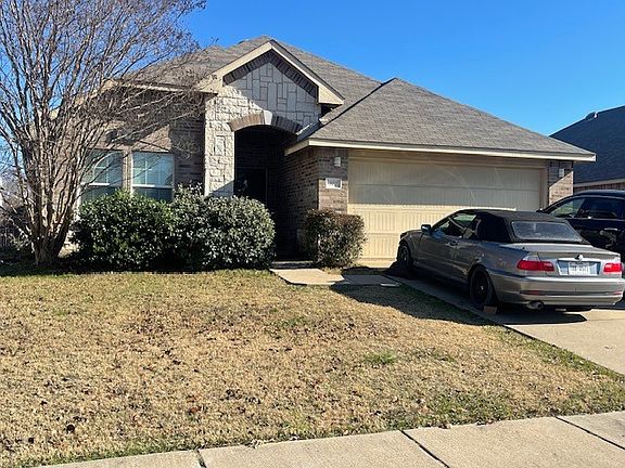 3rd image of 302 Azalea Dr