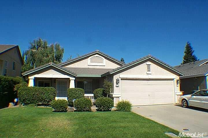 2nd image of 2133 Starling Way