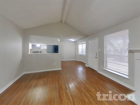 3rd image of 13154 Winding Wood Dr