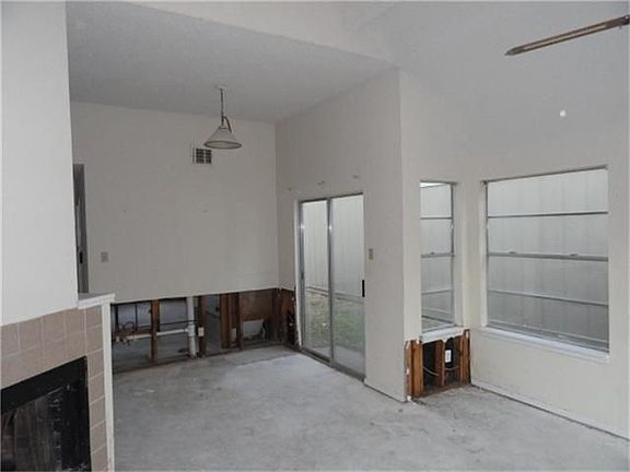 3rd image of 18523 N Lyford Dr