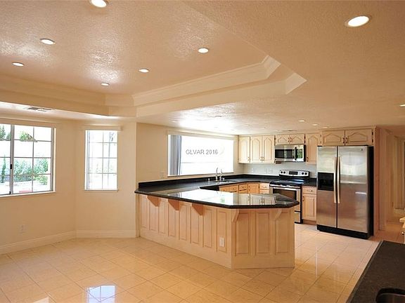 2nd image of 3077 Carlotta Cir #0