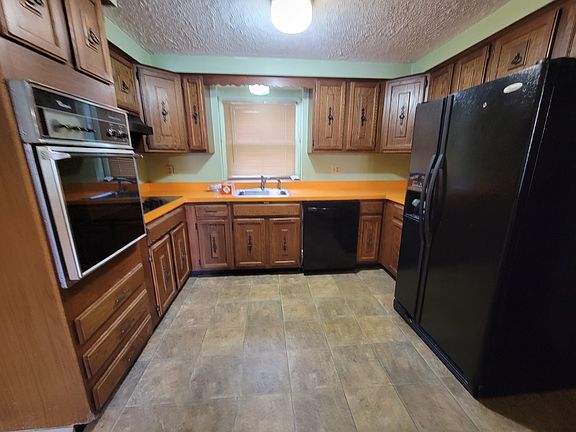 5th image of 5360 Brockport Spencerport Rd #1