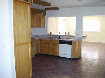 5th image of 3016 N 57th Dr