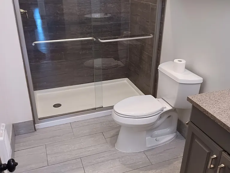Walk in Spacious Shower