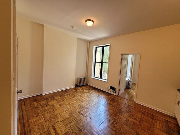 5th image of 300 Quincy St #1BB