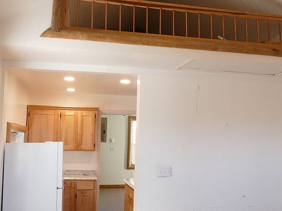 3rd image of 413 A St Unit 3