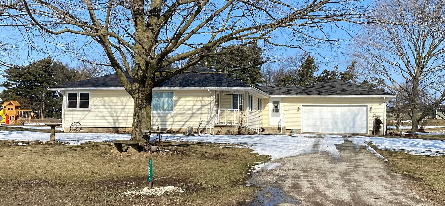 4220 W 100 S photo 1