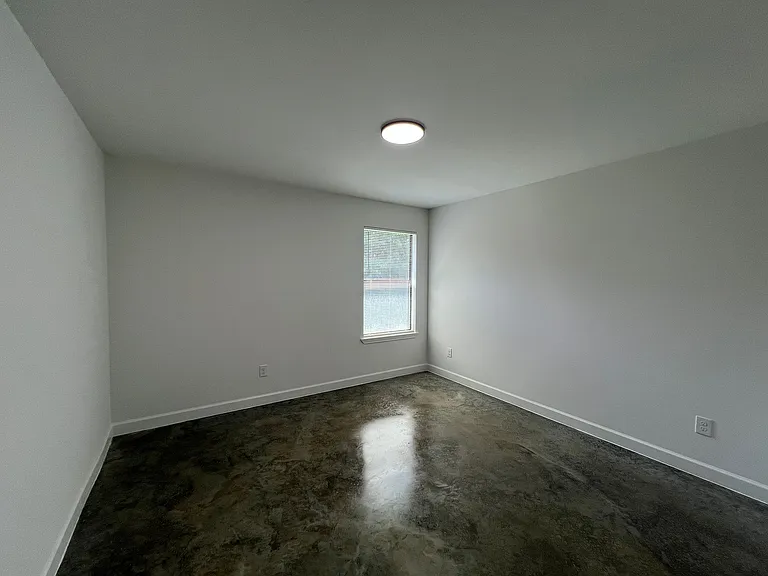 3701 Glenburee Cv — Photo 10