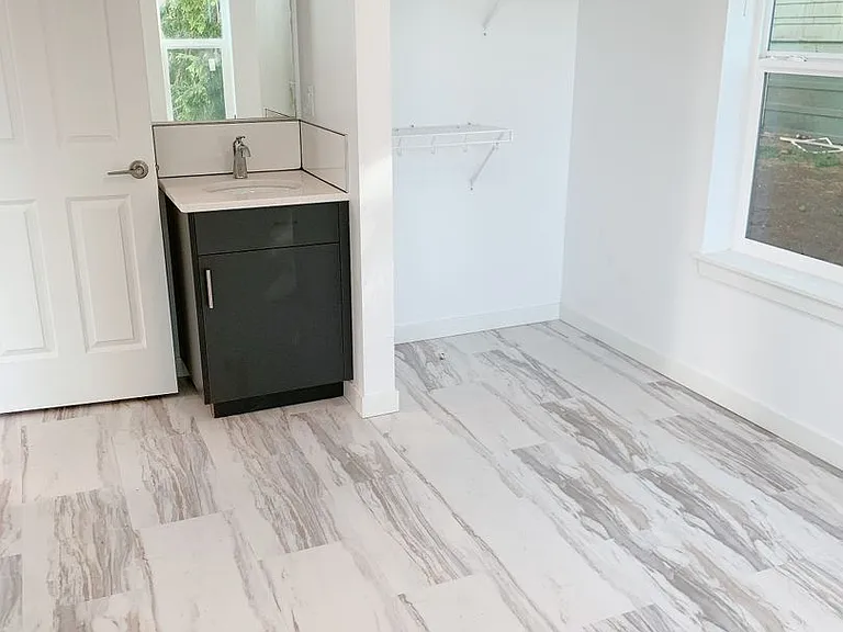 826 N Garden St — Photo 20