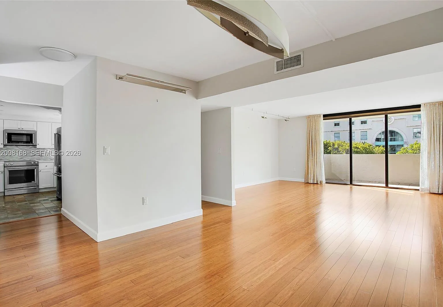 Biltmore Ii Condo — Photo 2