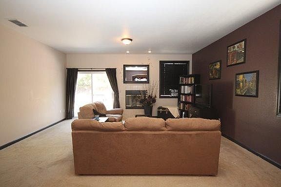 5th image of 1712 Cobblestone Dr