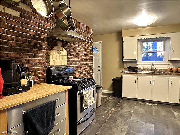 4th image of 5771 Louise Ave NW
