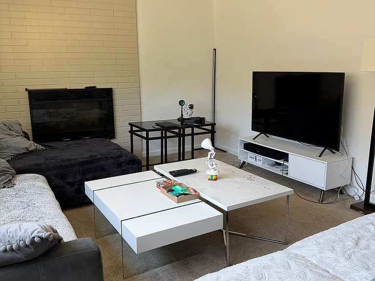 15428 SE 21st Pl — Photo 3