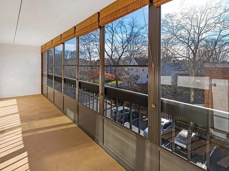 180 Green St #204 — Photo 13