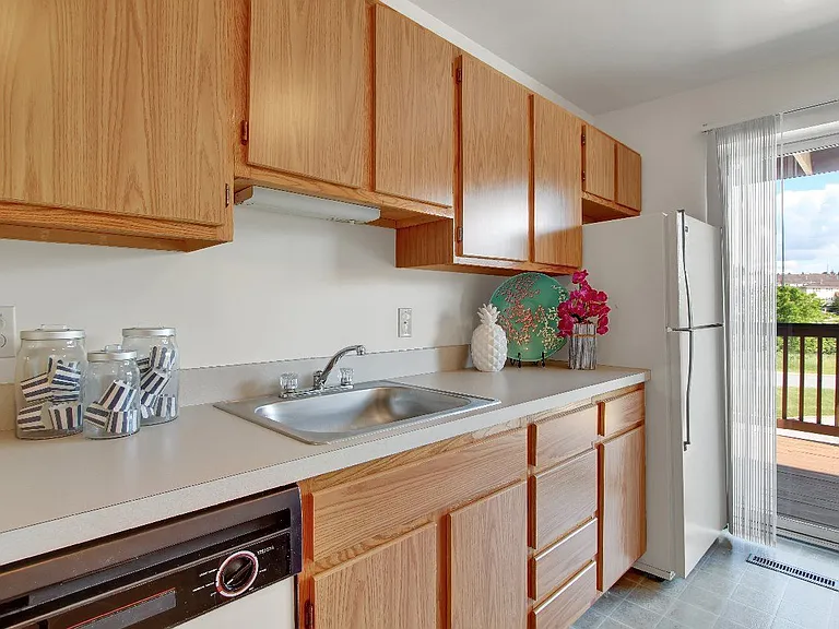Apartments at Waterford — Photo 21