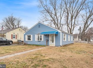 25 Norman St, Aston, PA 19014