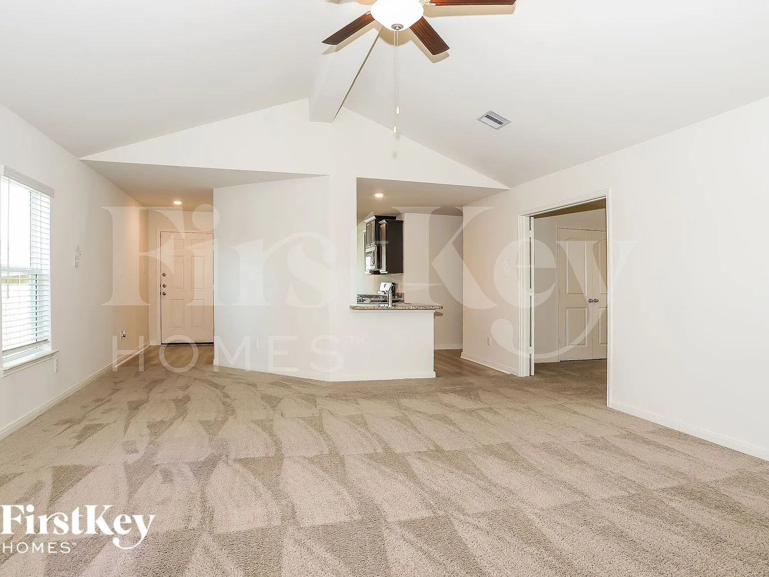 4 bed, 2.0 bath, 1787 sqft, $1,970 — Photo 3