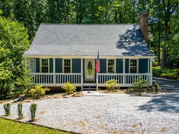 120 Constitution Way, Forest, VA 24551