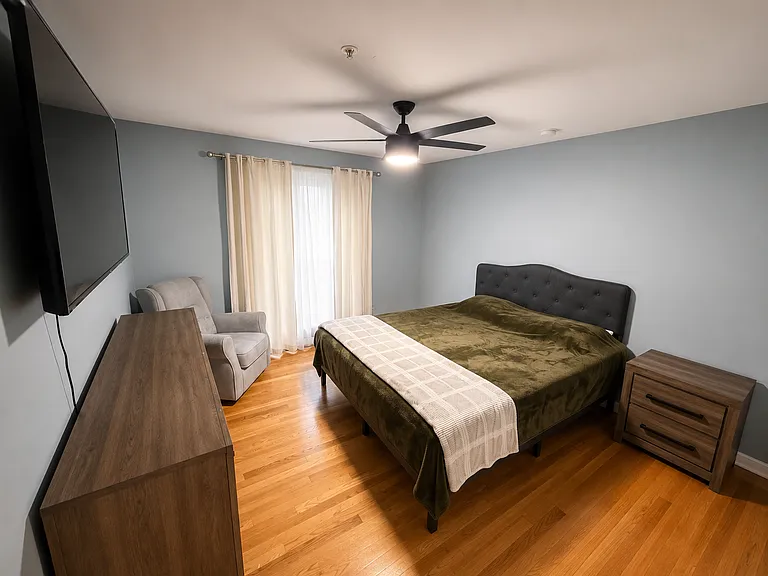 571 Freeport St #2 — Photo 6