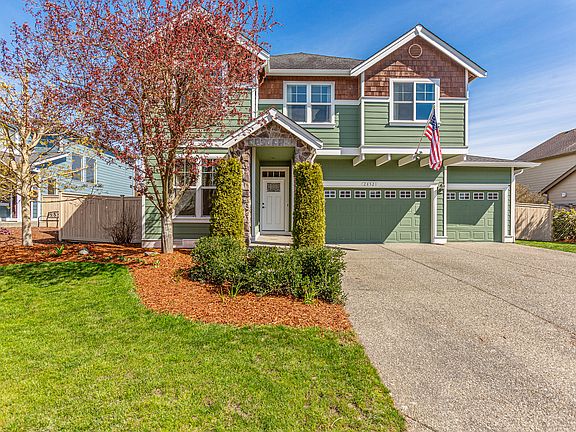 3rd image of 28521 69th Dr NW