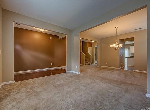 5th image of 817 Westerland Ct