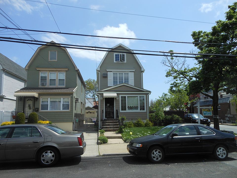 2nd image of 8802 Aubrey Ave