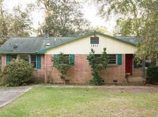 1911 Sullivan Dr, Dothan, AL 36303