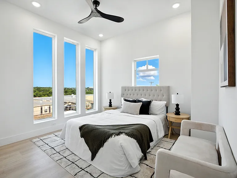 312 N Lancaster Ave #4 — Photo 19