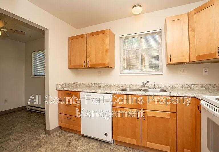 1716 Erin Ct #2 — Photo 8