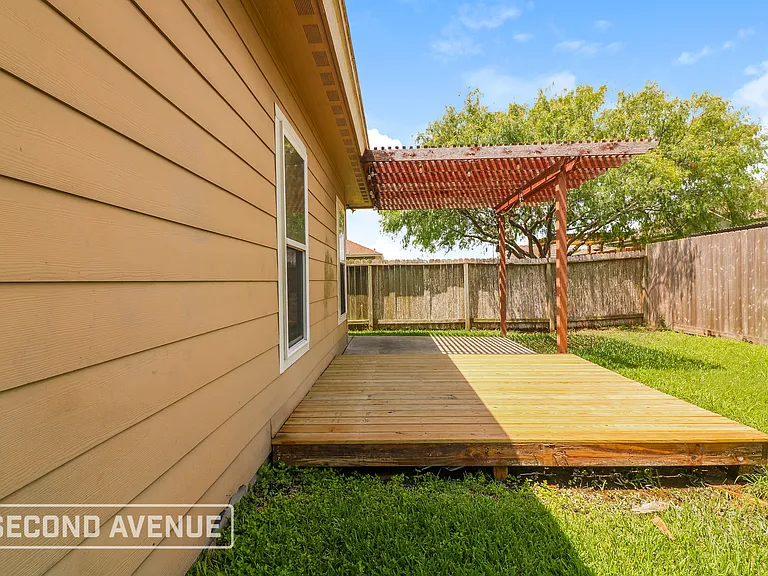 2525 Whirlwind St — Photo 22