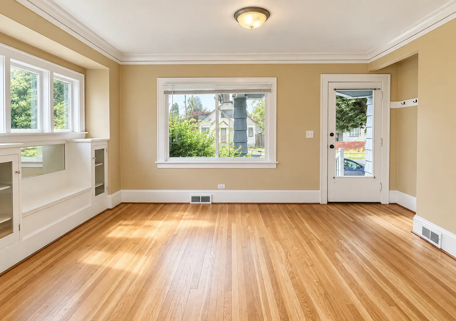 Charming St. Johns Cottage with Timeless Character | 2bd/1ba — Photo 2