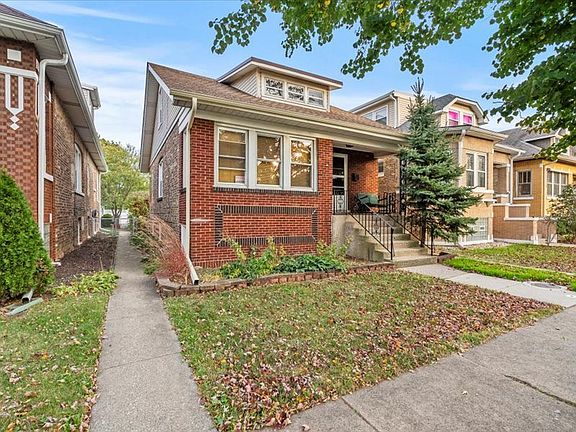 2nd image of 2627 Clarence Ave
