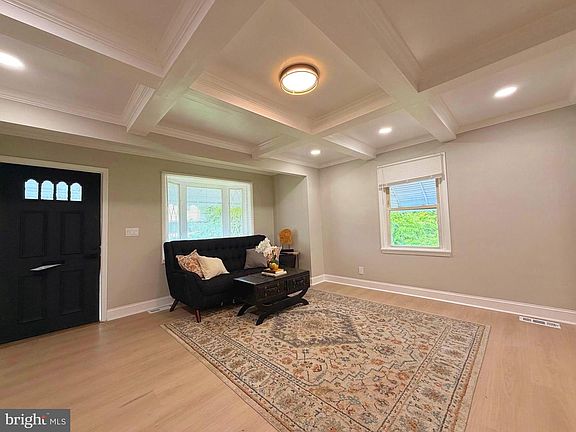 4th image of 3708 W Cold Spring Ln