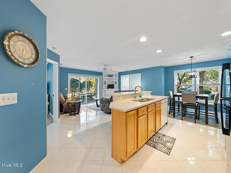 3350 Club Villas Dr #1302 — Photo 10