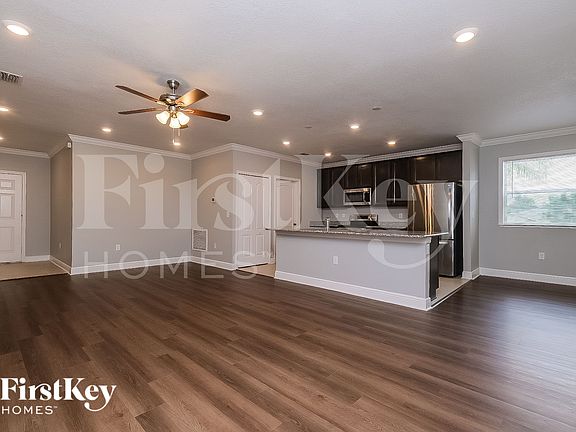 3rd image of 6177 Kinlock Ave