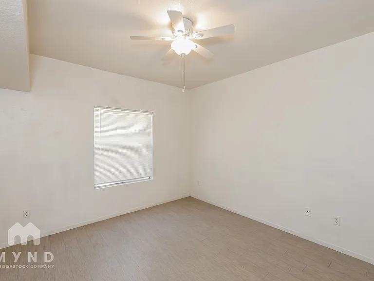9620 W Russell Rd #1125 — Photo 16
