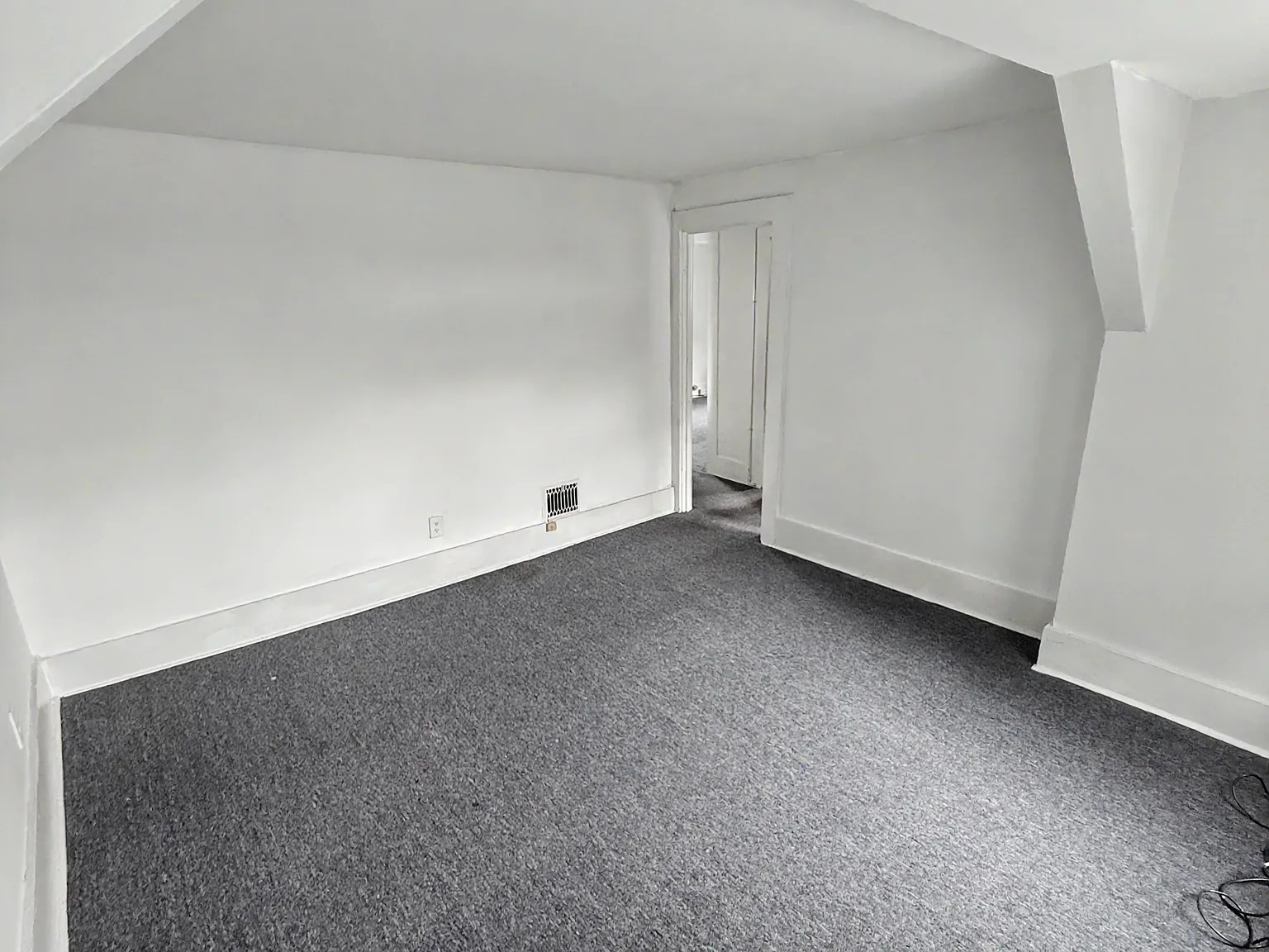 1 bed, 568 sqft, $850 — Photo 2