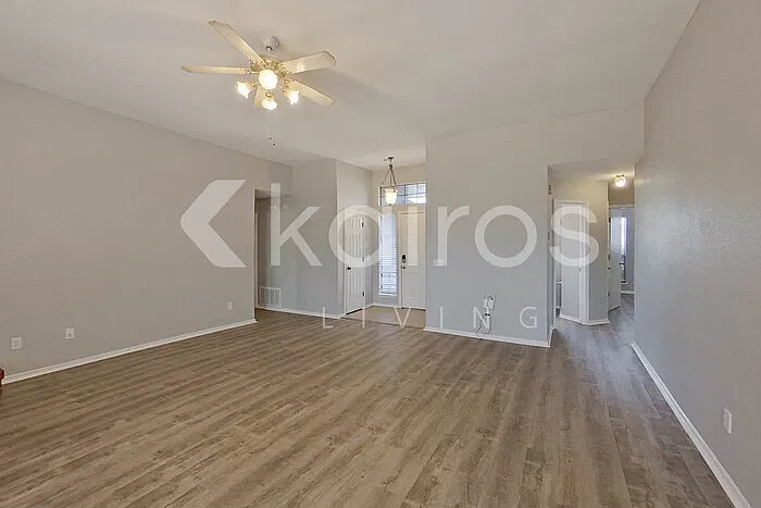 3 bed, 2.0 bath, 1614 sqft, $1,725 — Photo 3