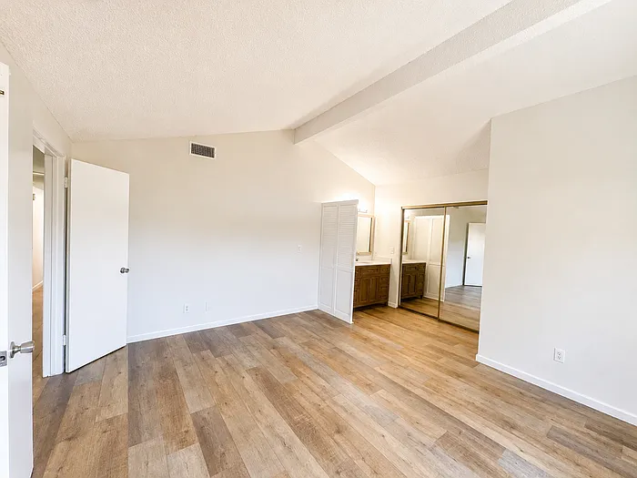 28189 Oaklar Dr — Photo 7