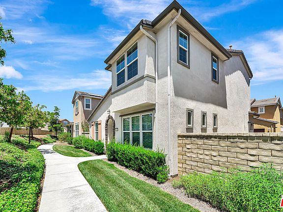 3rd image of 24266 Verdugo Cir