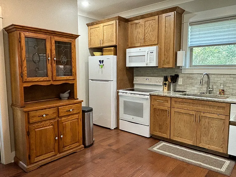 Frye Rd — Photo 13