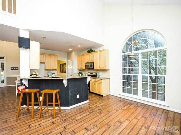 Kitchen & Breakfast nook