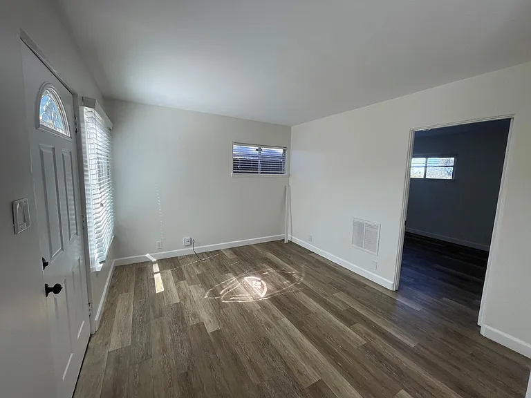 520 Palm Dr #520 — Photo 13