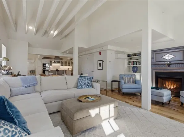 27 High St Unit 5, Newport, RI 02840