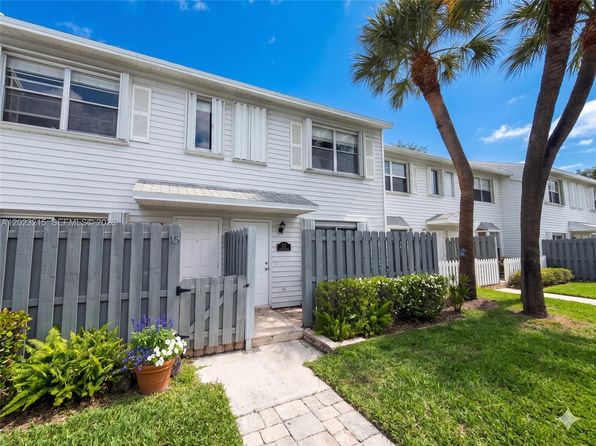 13 SW 3rd St #13