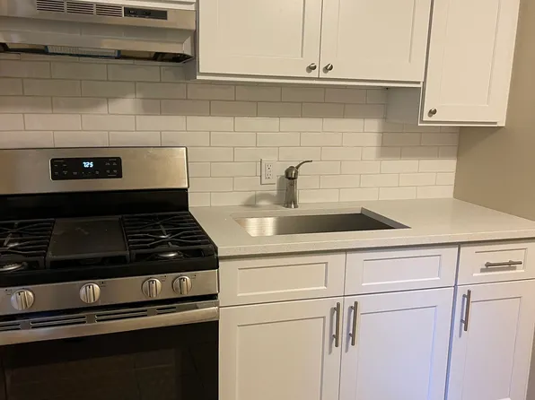 (undisclosed Address), Huntington, NY 11743