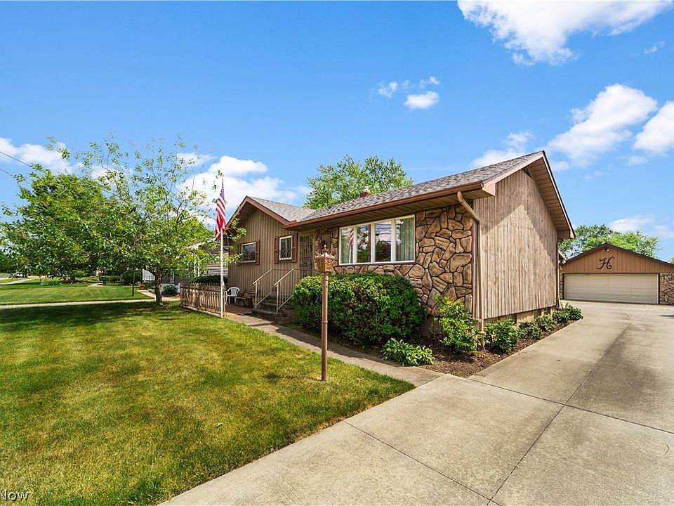 1st image of 15933 Sylvia Dr